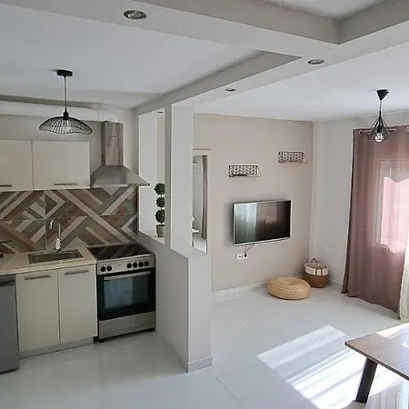 Cozy Appartamento Xylokastro